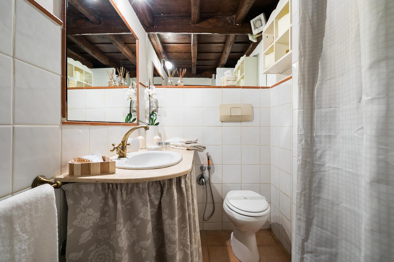Trastevere - Mantellate Home-ospedale Bambin Gesù Rome
